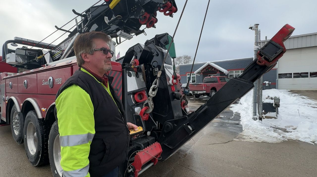 Winter weather keeps repair shops and tow trucks busy